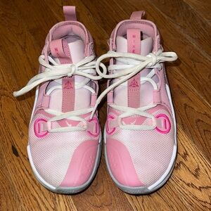 Girls Nike Basketball Shoes